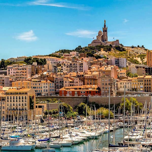 Zpáteční letenky Praha - Marseille